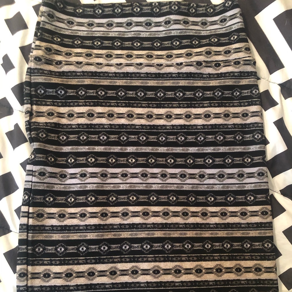 Lularoe Cassie Skirt